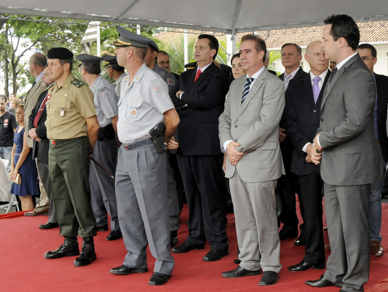 A cerimônia reuniu autoridades civis e militares da região