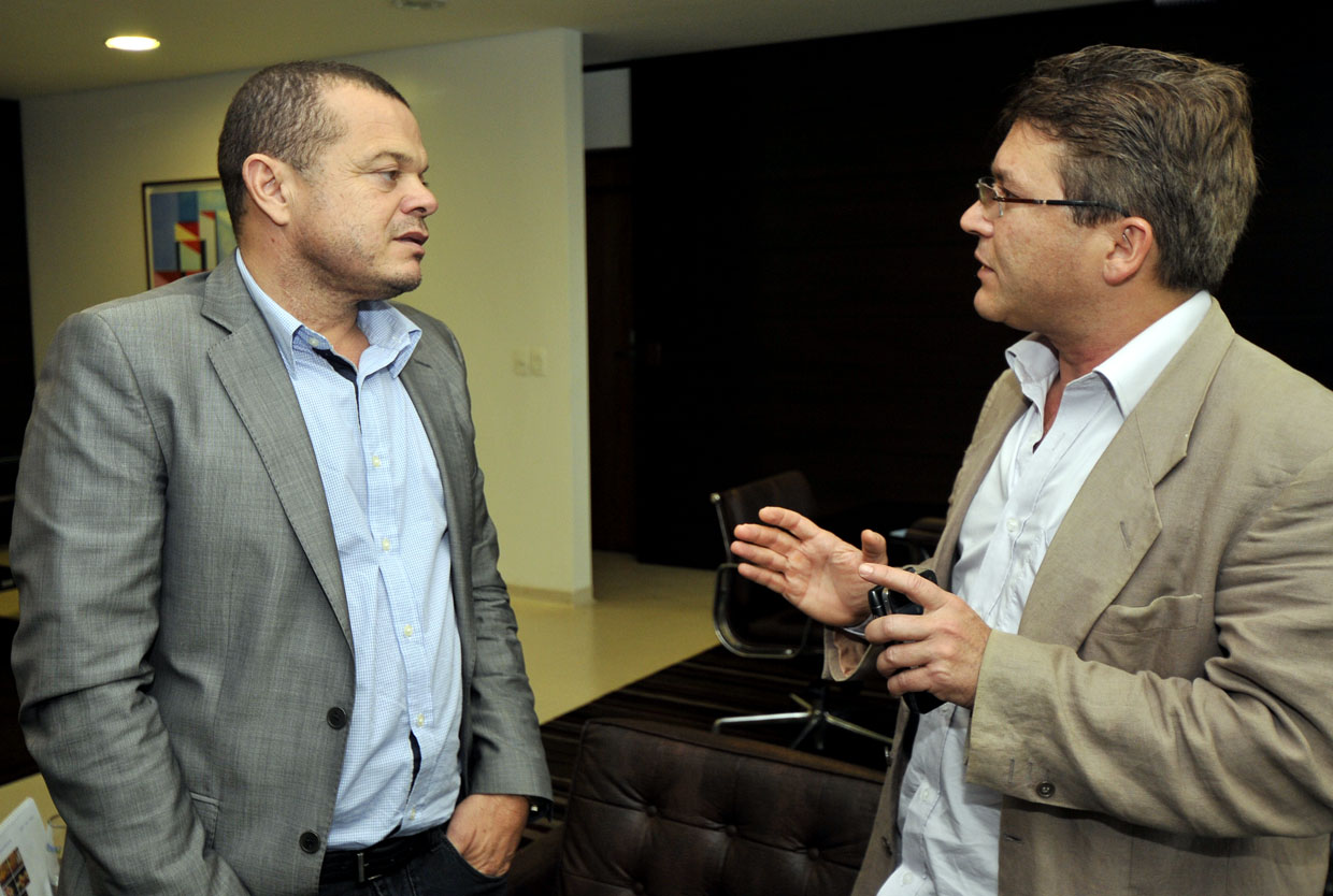 José Carlos Pires recebe Manoel Araújo no gabinete