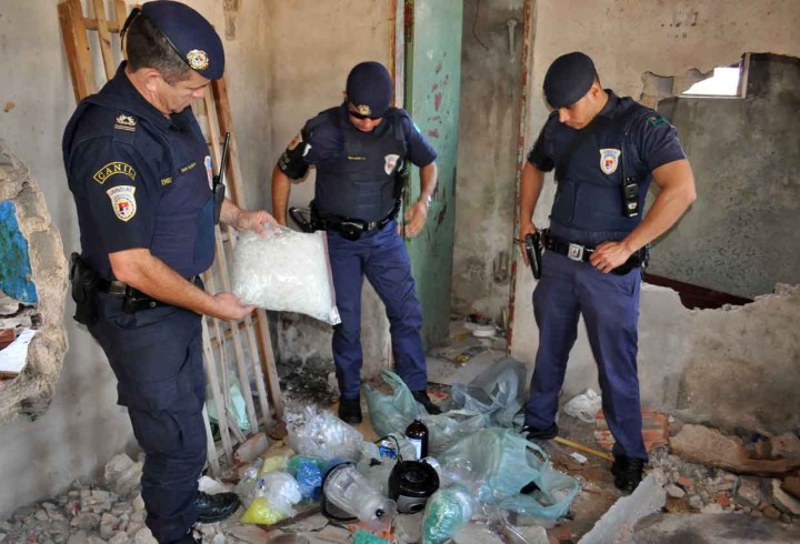 Equipe da Guarda encontrou as drogas em uma casa abandonada