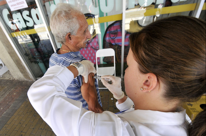 Esforço da Secretaria de Saúde garante imunização dos grupos de risco