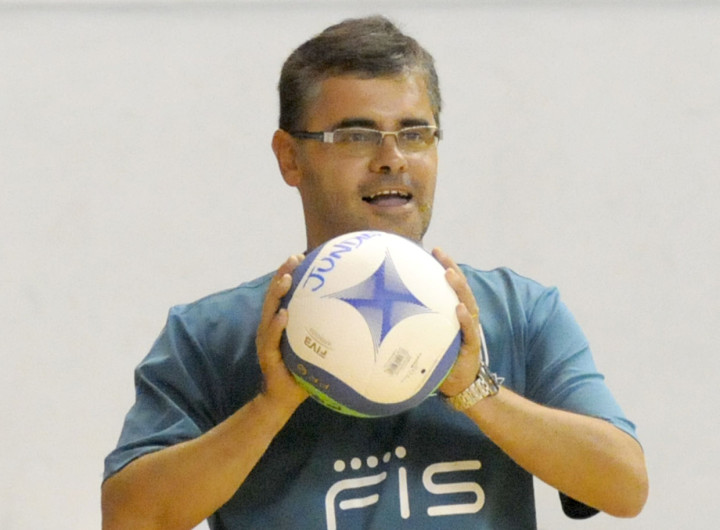 Marcelo Pimentel comanda a equipe masculina de vôlei