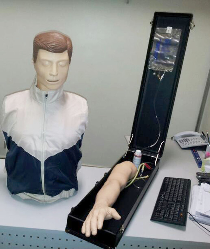 Simuladores de reações corporais são novos aliados no treinamento de equipes do hospital