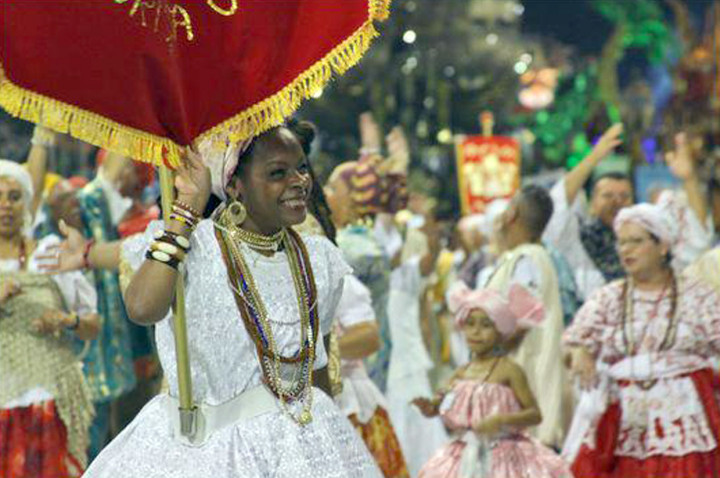 São 34 anos abrindo o carnaval de São Paulo