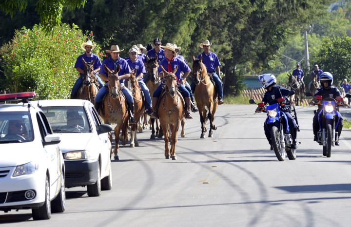Transportes e GM acompanharam o percurso da cavalgada