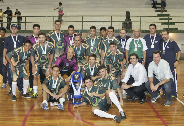 Equipe masculina foi vice-campeã em 2013 na Copa TV TEM de Futsal
