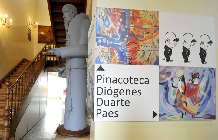 Oficinas de técnicas de pintura e história da arte acontecem na Pinacoteca