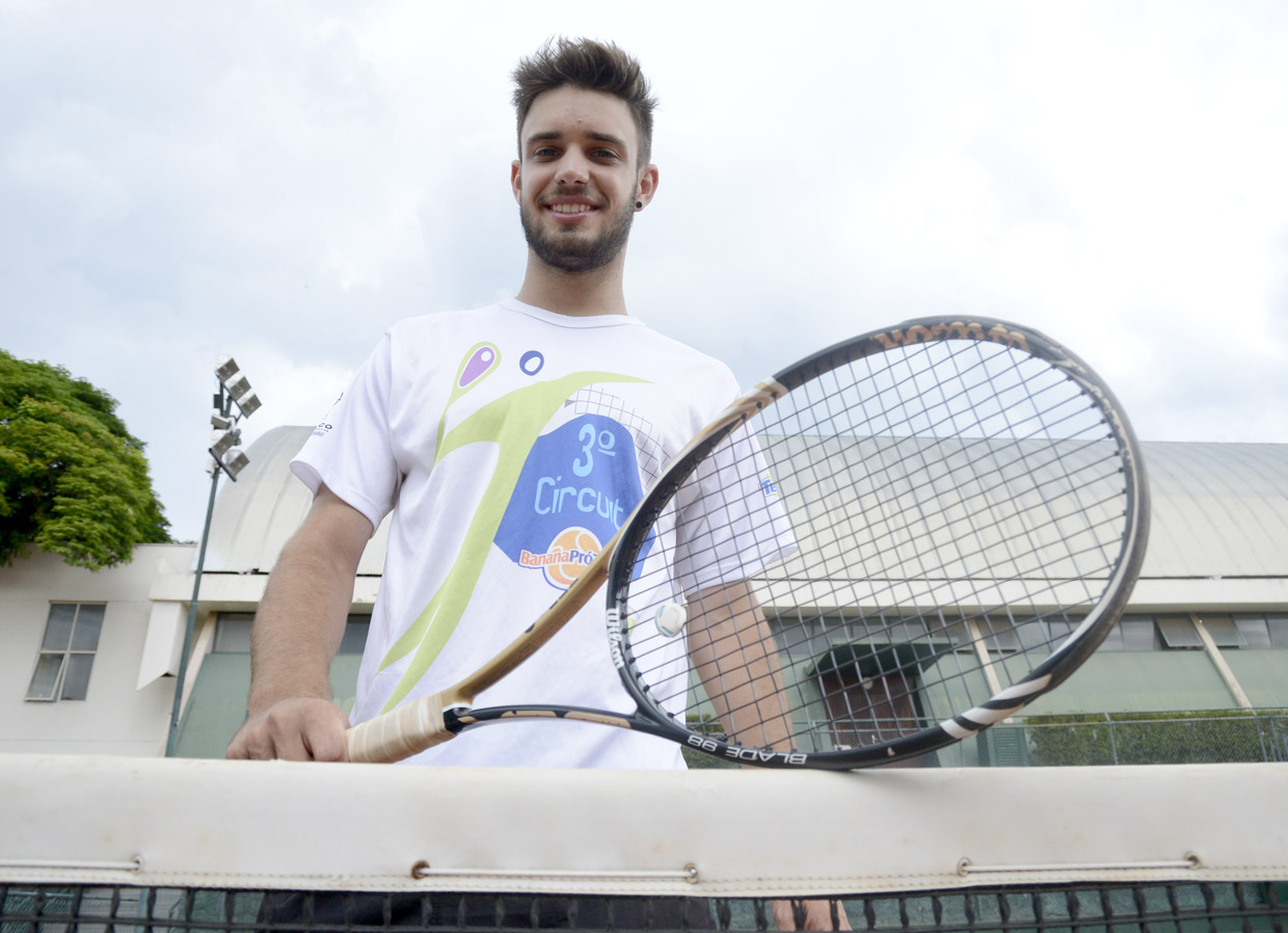 Mais jovem tenista a pontuar no ranking da ATP é umas das