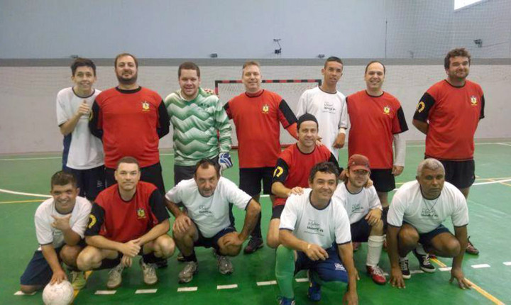 Atletas do Peama participaram do "Futebol Possivel", no Bolão