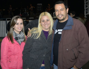 Marcelo Gonçalves, esposa e filha: fãs de rock