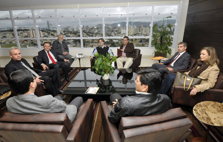 Gestores do setor na reunião com o prefeito Pedro Bigardi