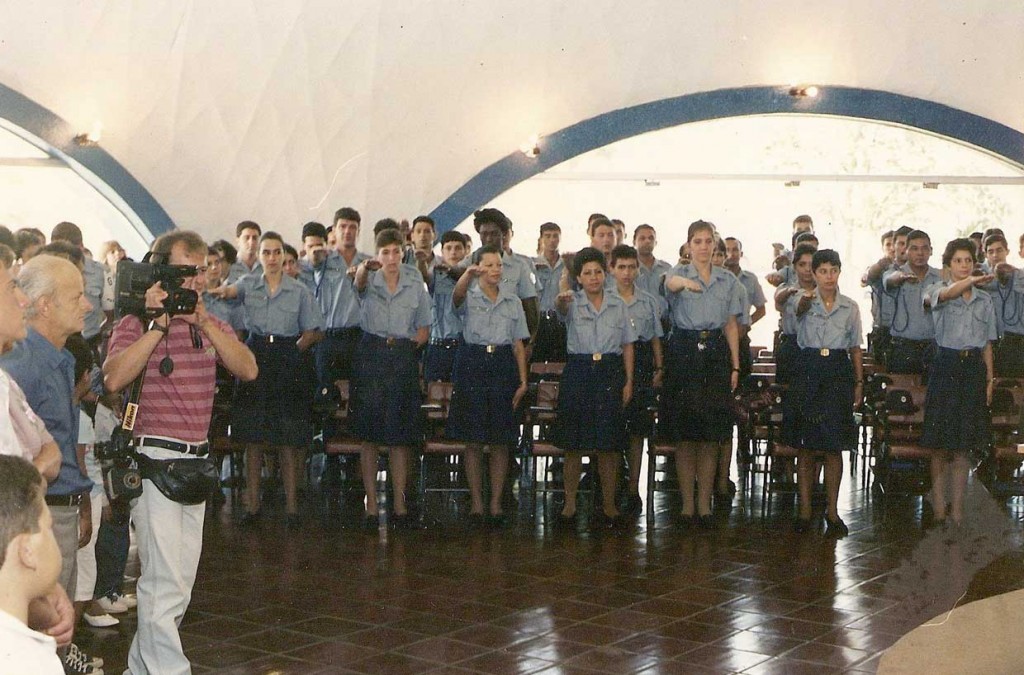 Primeiro grupo de guardas femininas de Jundiaí em 1991