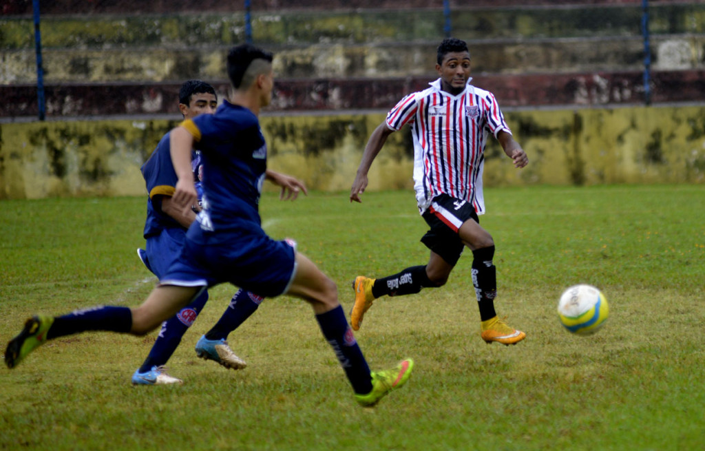 Futebol masculino ficou no empate em Bauru