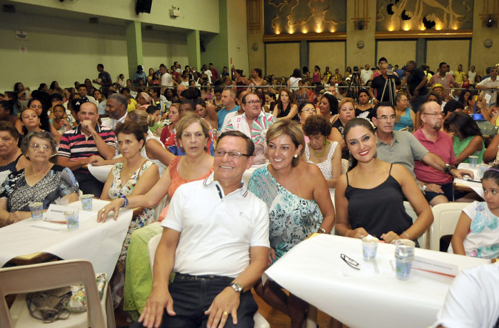 O prefeito Pedro Bigardi agradeceu o empenho das ligas e escolas de samba no Carnaval de Jundiaí