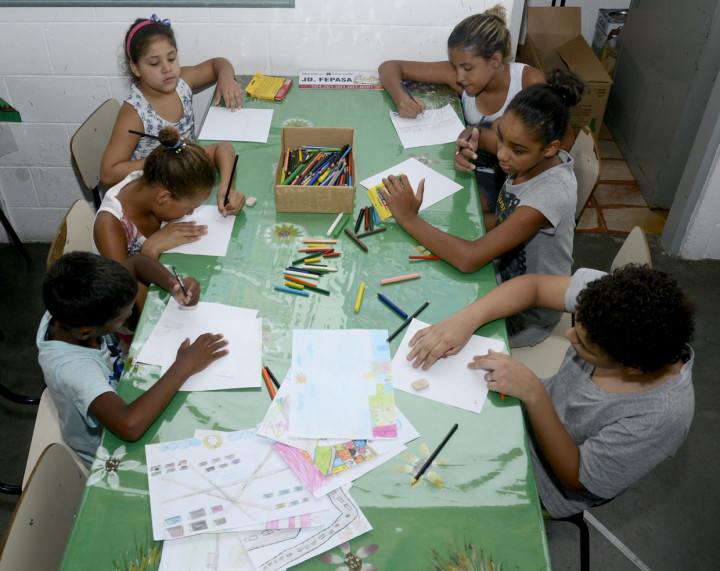 Placas de selagem receberão o desenho de criança moradora do São Camilo