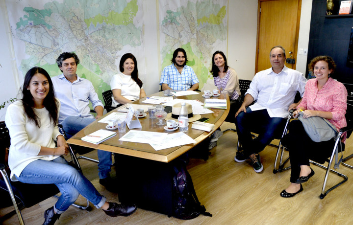 Integrantes da Secretaria de Planejamento e Instituto Mobilidade Verde discutem detalhes