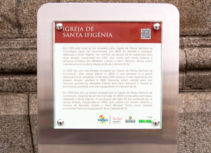 Cidades como São Paulo já possuem placas de indicação de pontos históricos e turísticos