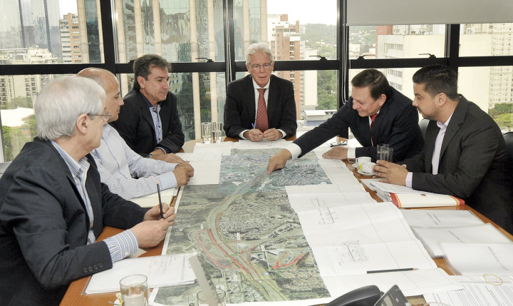 Reunião na Artesp: O prefeito Pedro Bigardi acompanha passo a passo o avanço nas etapas preliminares da obra