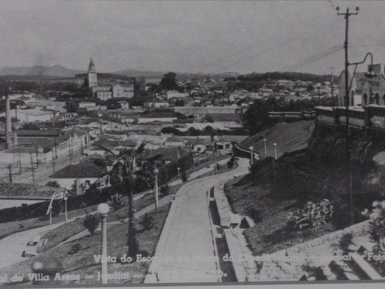 A Vila Arens vista do Escadão em meados do século XX