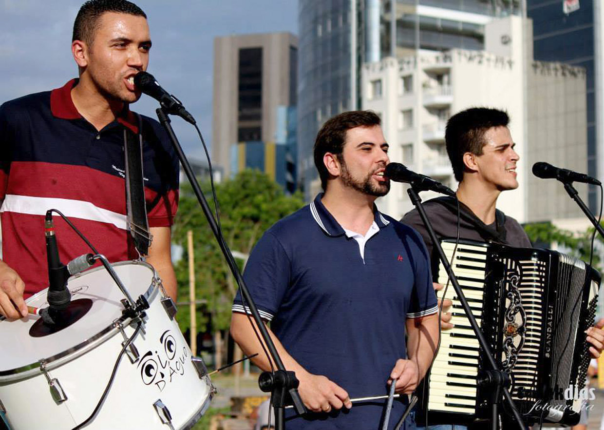 Trio de baião "OIO D'água" se dedica a disseminar o forró popular em todo território brasileiro