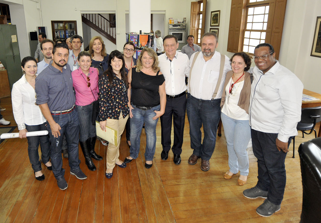 Comitiva visitou também o Gabinete de Leitura Ruy Barbosa