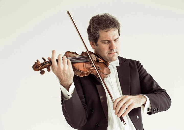 Violinista, Alessandro Borgamanero, é convidado especial da OMJ