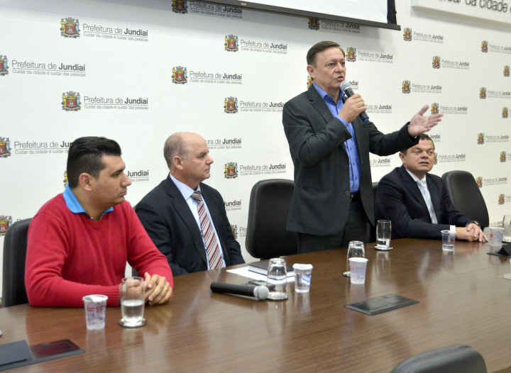 Prefeito Pedro Bigardi anuncia a chegada do sistema digital de rádio para a GM