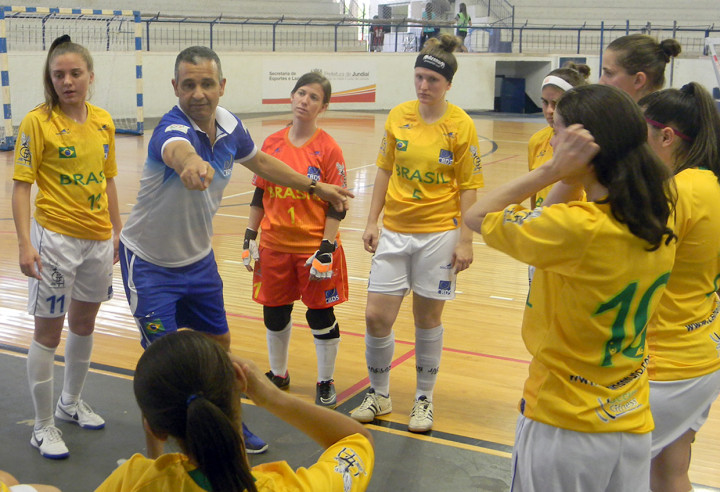  Amistoso para preparação da seleção feminina de futsal