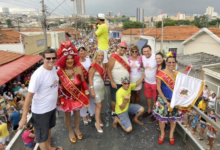 Corte do Carnaval marca presença nos blocos e eventos da cidade