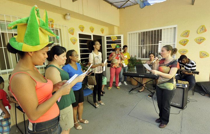 Samba enredo do Guri colocou os participantes para cantarem 