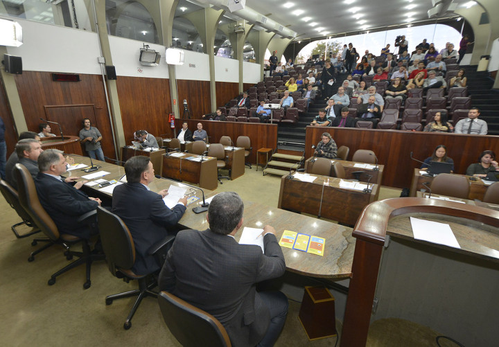Prefeitura defende recursos para o São Vicente e a não venda da área do IAC