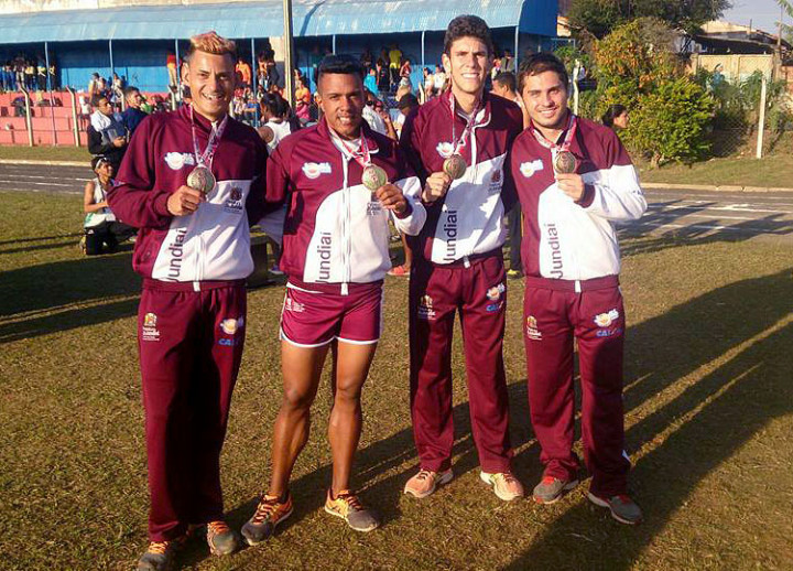 Equipe de revezamento 4×100 de Jundiaí conquista a medalha de bronze em Avaré