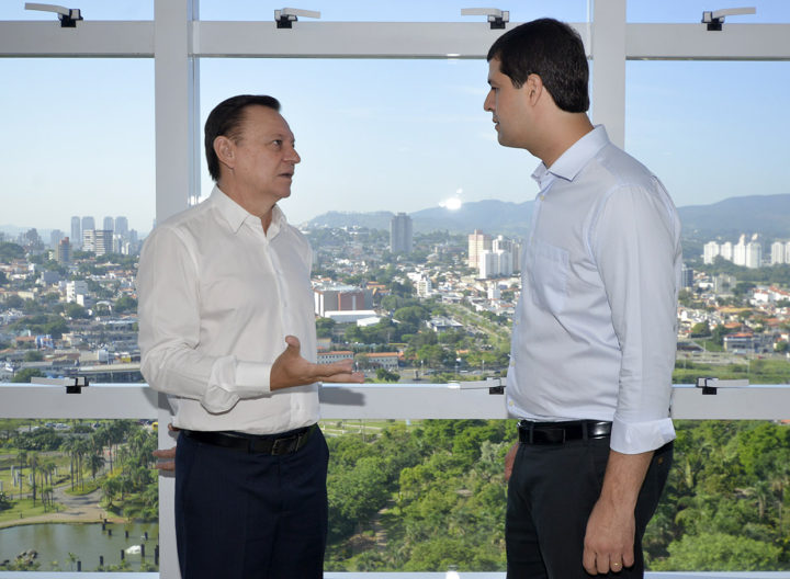 Pedro e Luiz dão início aos trabalhos de transição governamental