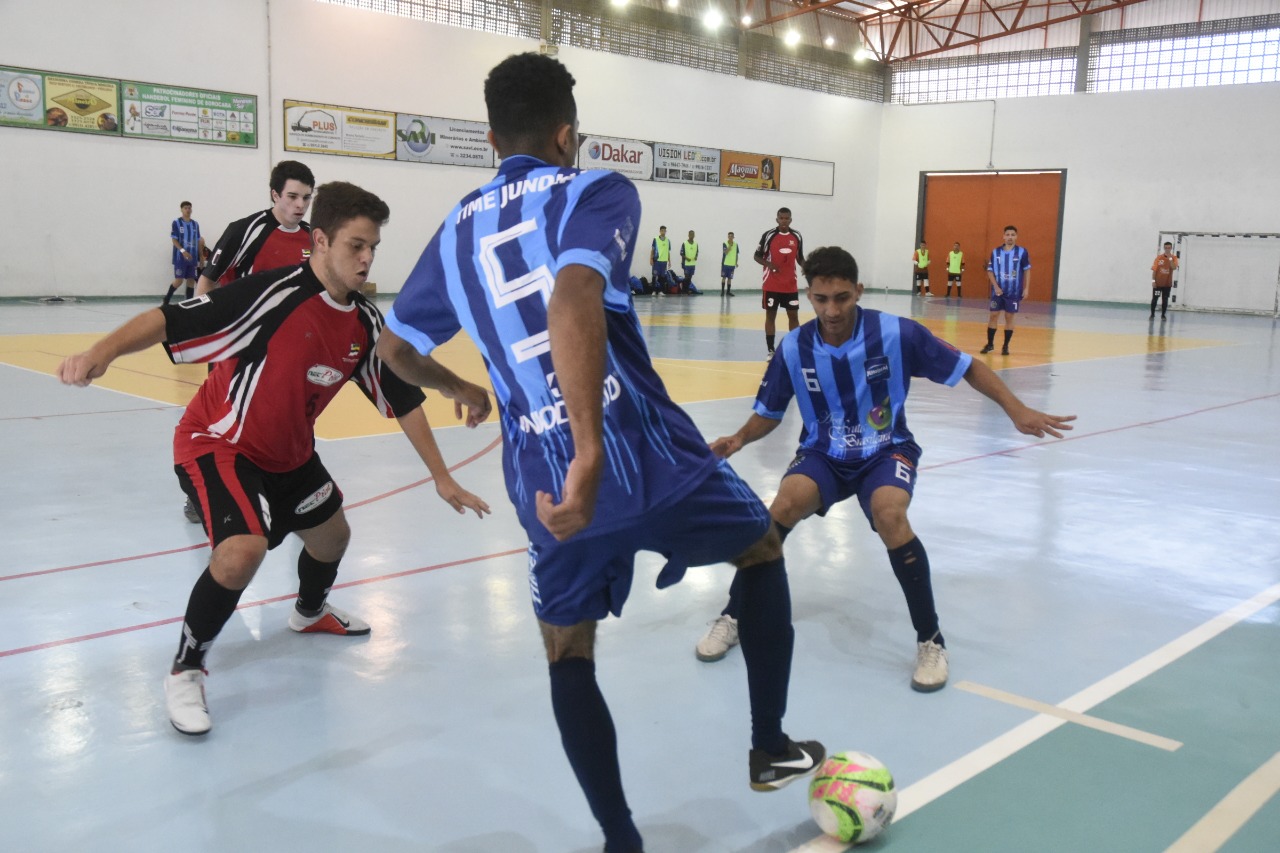 Futsal feminino é finalista dos Jogos Regionais