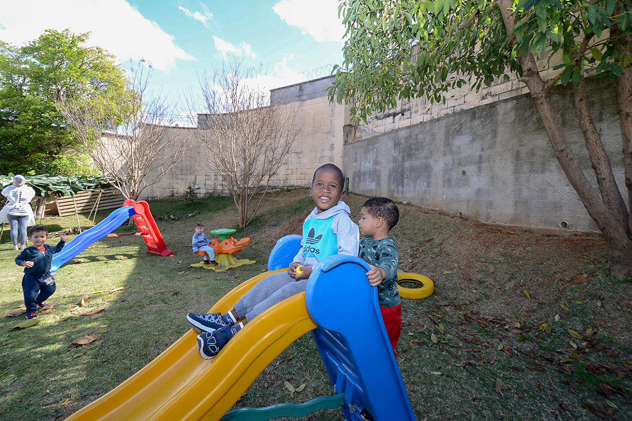 Escola Inovadora: Em acolhimento a famílias haitianas EMEB faz