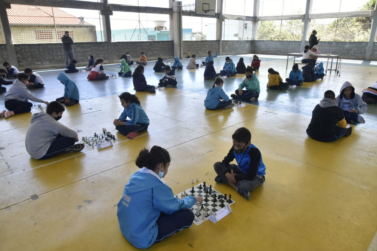 Campeonato de xadrez cativa estudantes da Emef Neusa Nunes Gonçalves –  Prefeitura de Vitória