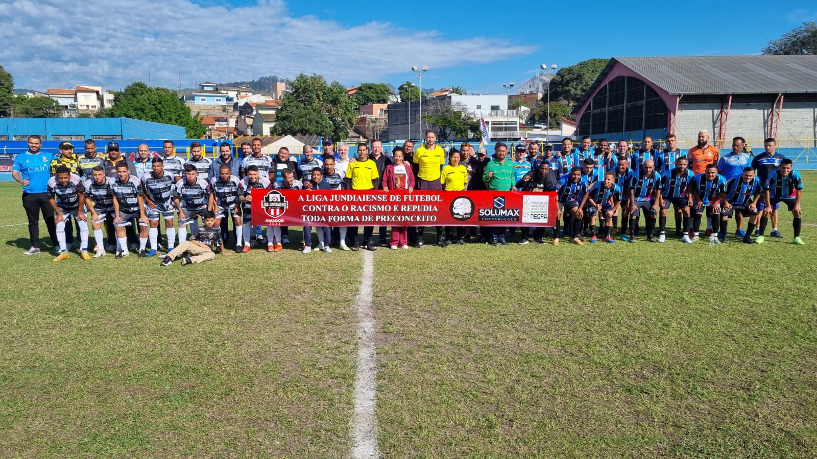 Por que a liga de futebol no Brasil nunca saiu do papel?