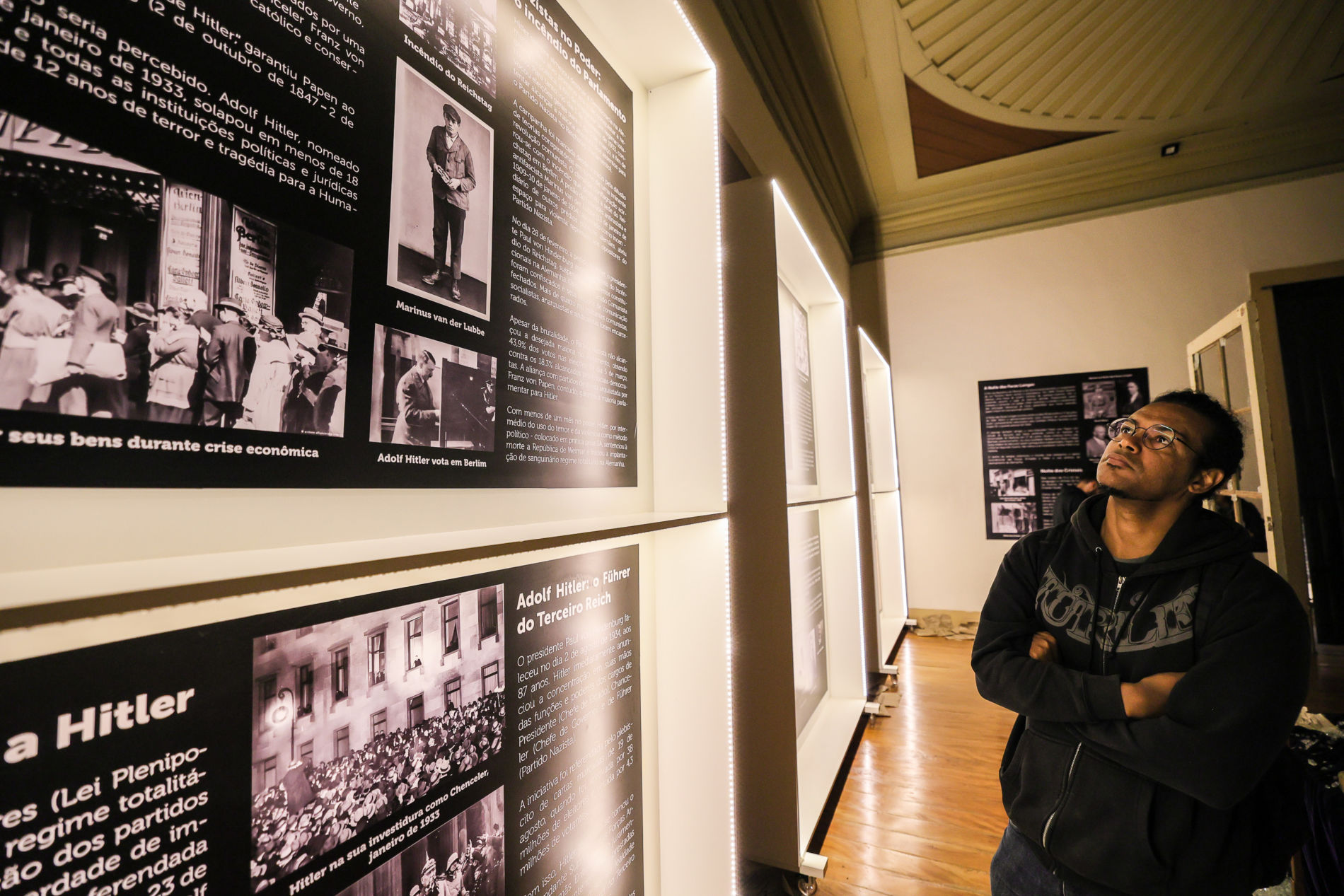 Sucesso De Público, Exposição Sobre Holocausto é Prorrogada Até 29 De ...