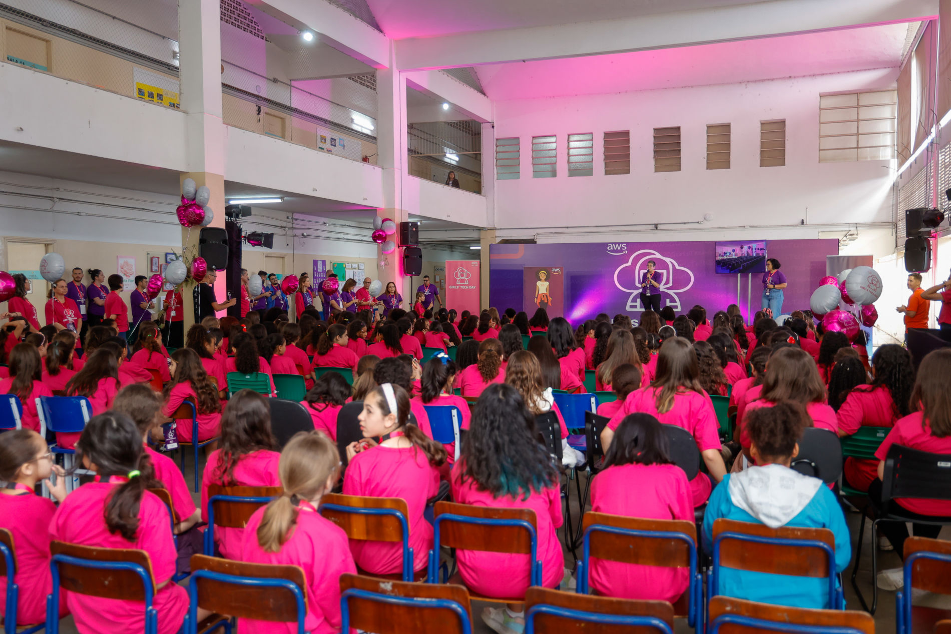 “Girls Technology Day” guarantees a morning full of science and technology for the students of Imp Pedro de Oliveira