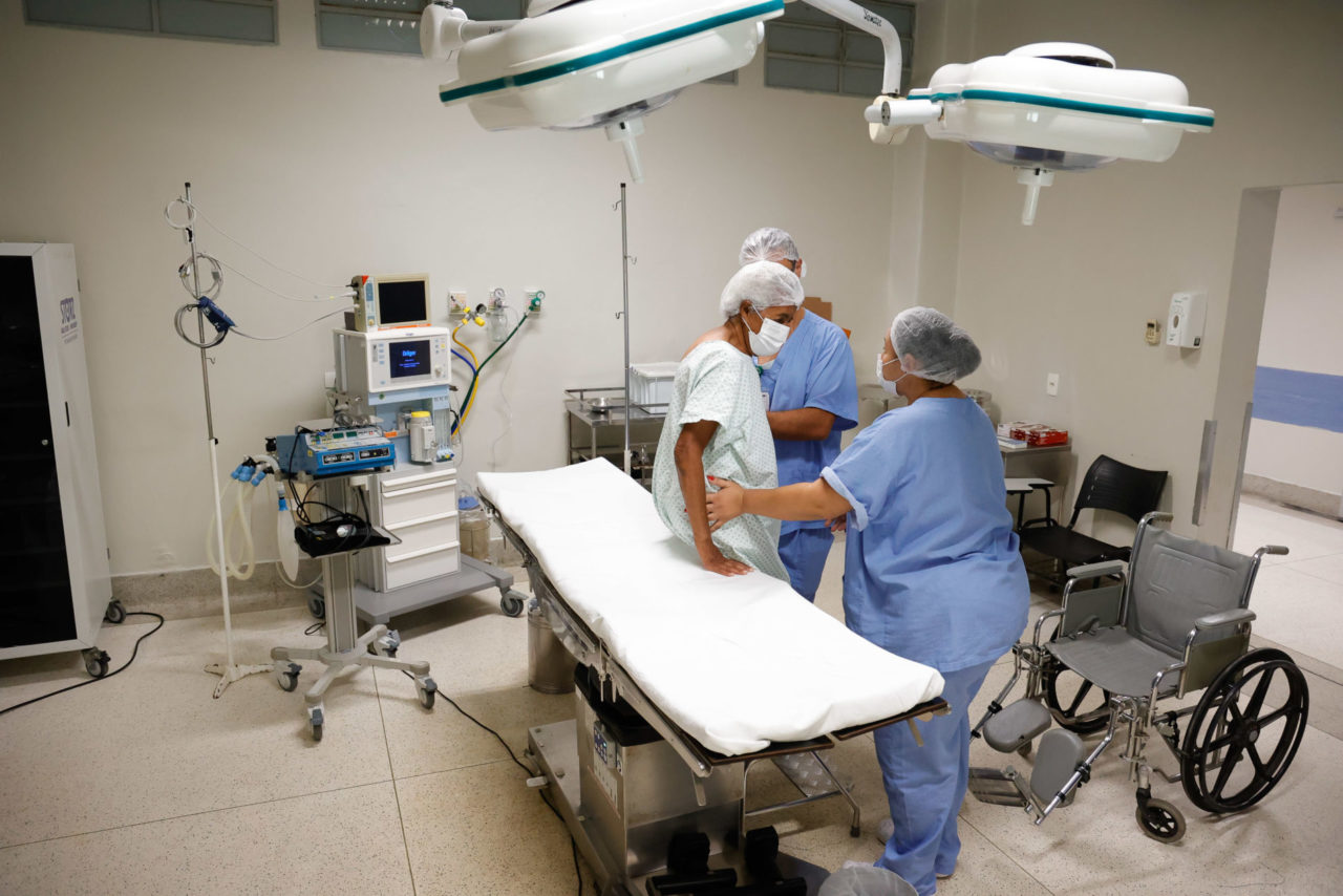 Sala de cirurgia de hospital conveniado com o São Vicente