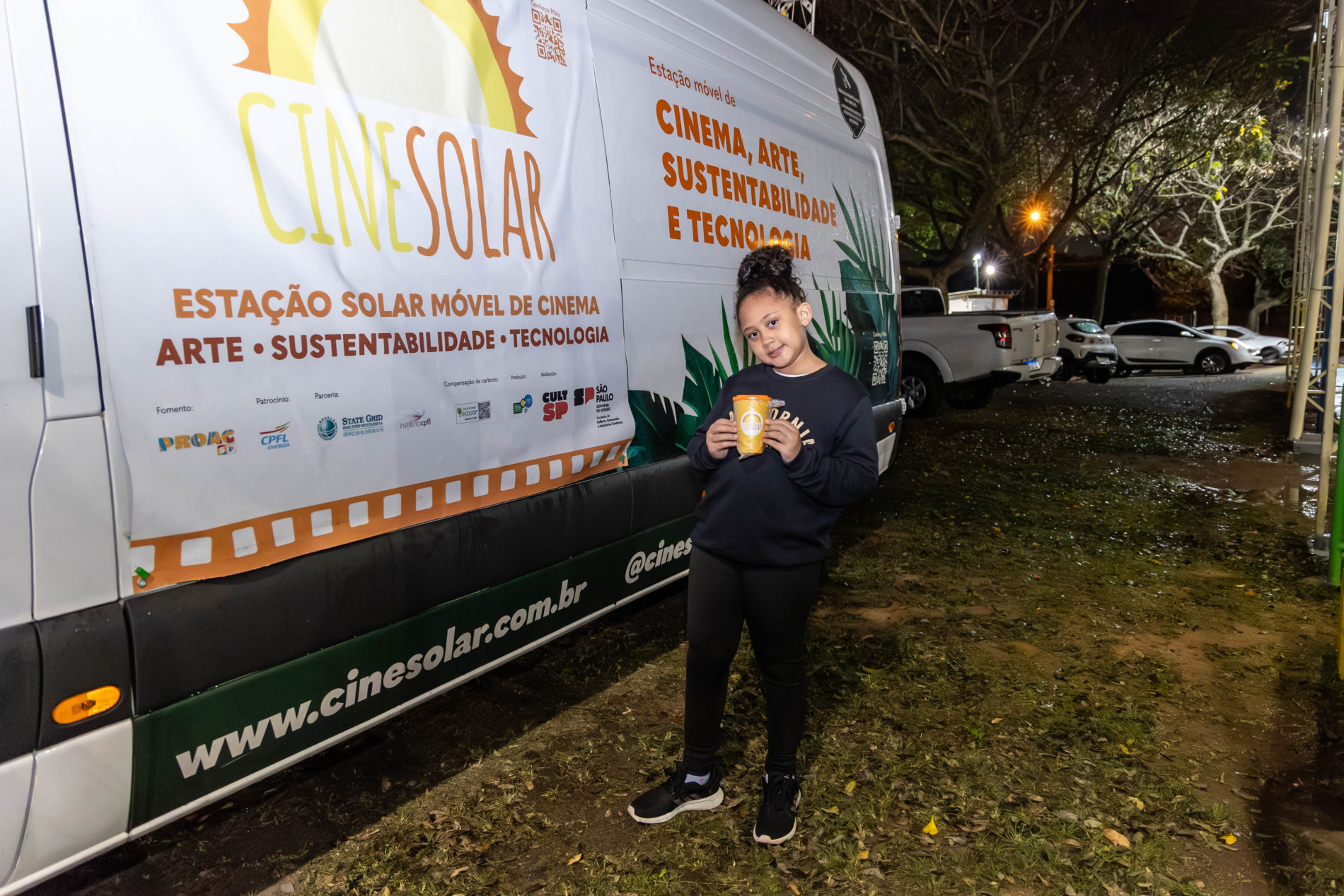 CineSolar leva cinema sustentável e gratuito ao Morada das Vinhas